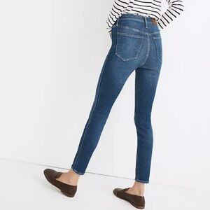 Madewell 10” High Rise Distressed Skinny Jeans